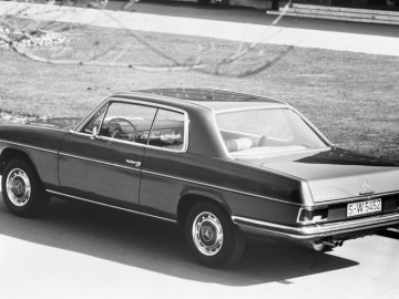 Mercedes W 114 &ndash; Styl i elegancja